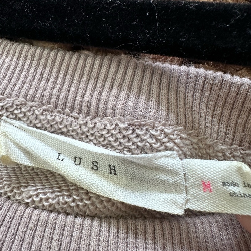 Ruffled Off-Shoulder Top in Mauve - Picture 3 of 5